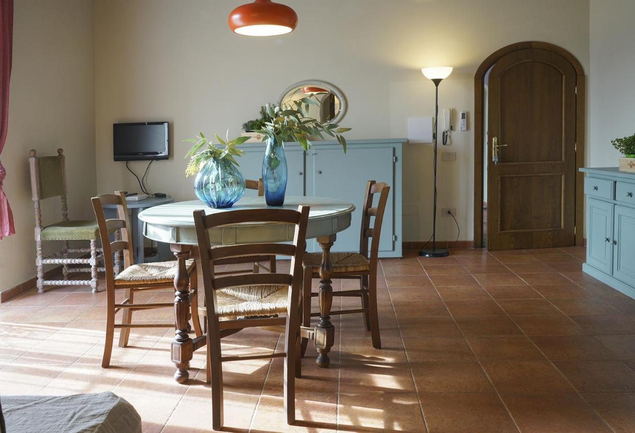 Locanda Degli Alberi ซัสเซ็ตตา ภายนอก รูปภาพ