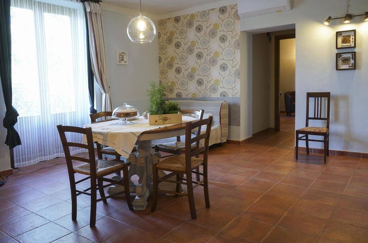 Locanda Degli Alberi ซัสเซ็ตตา ภายนอก รูปภาพ