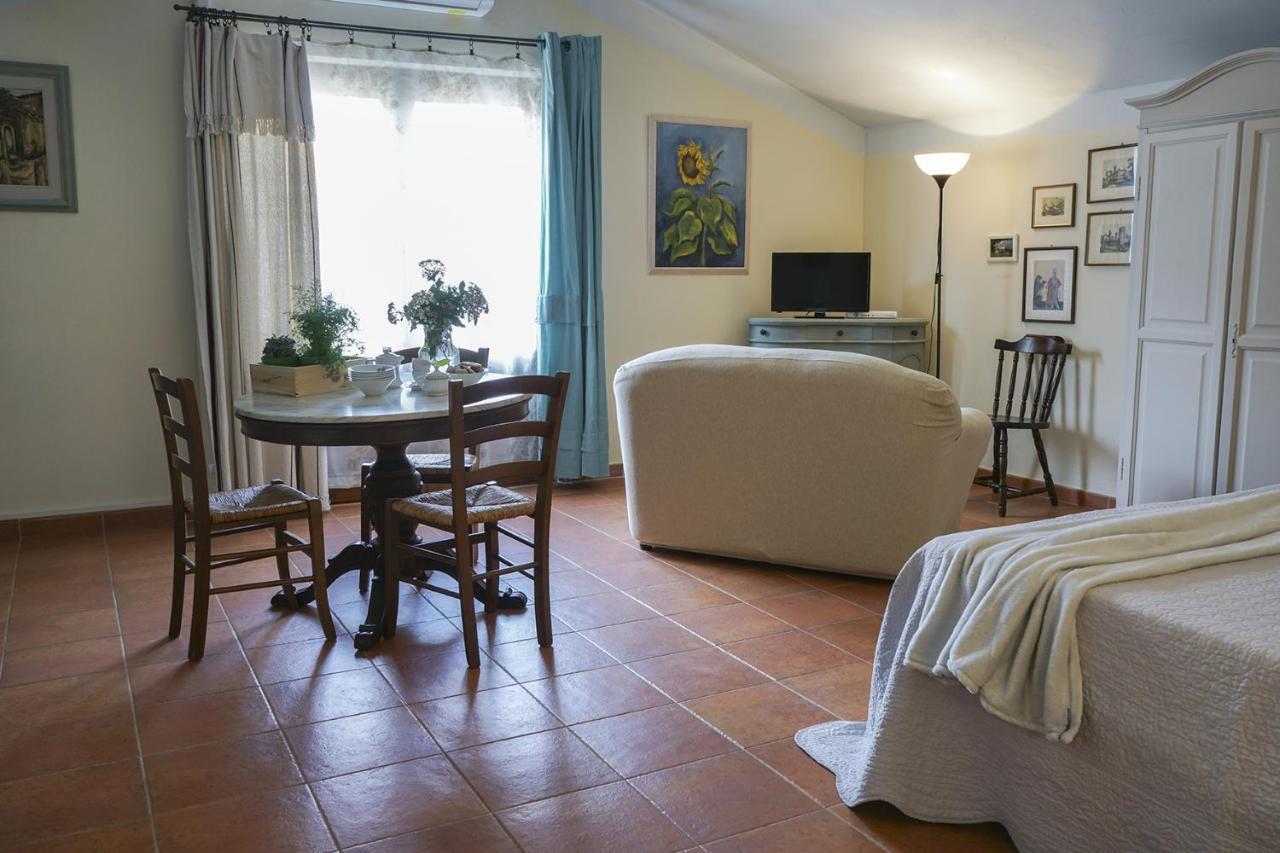 Locanda Degli Alberi ซัสเซ็ตตา ภายนอก รูปภาพ